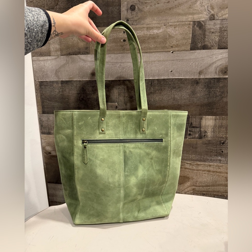 NWT Antonio Valeria | Ava Shoulder Bag - Picture 7 of 11